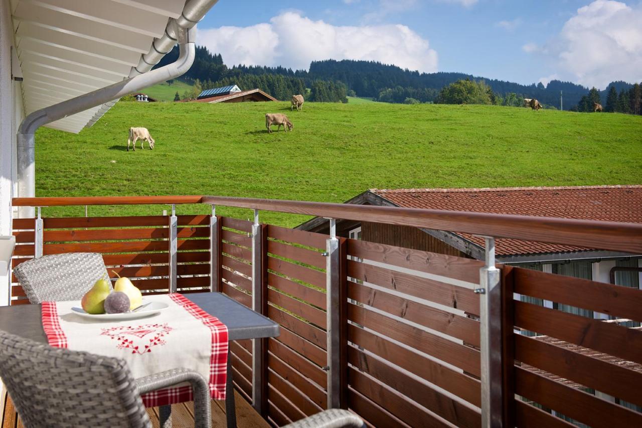 5 Sterne Ferienwohnung Hochgratblick Mit Schwimmbad Und Sauna Oberstaufen Esterno foto
